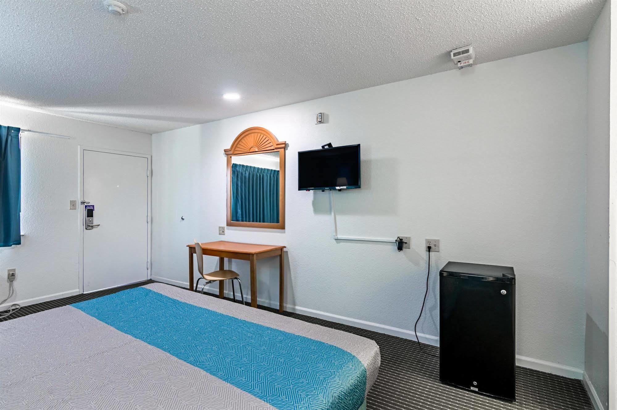 Motel 6-Azle, Tx Экстерьер фото